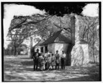 [The Whole black family at the Hermitage, Savannah, Ga.]