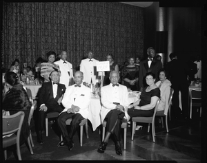 H.U. [Howard University] Med[ical] Alumni dinner, June 1964 [cellulose acetate photonegative]