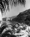 Descanso Beach and the Catalina Casino