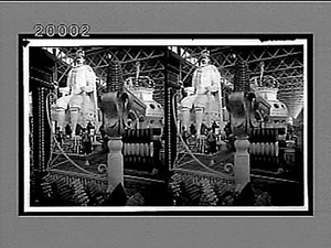 "King Cotton" (gigantic figure modeled in cotton fiber), Mississippi Exhibit. [Caption no. 5905 : stereoscopic Interpositive]