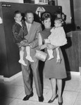 Frank Robinson arrives at LAX