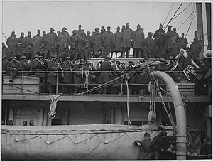 Famous [African American] regiment arrives home from France. [The] 369th New York Infantry (Old 15t...
