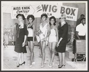 Women at Miss KNOK Contest