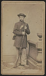 [Unidentified soldier in Union uniform with a bayoneted rifle]