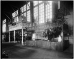 Barrett and Barrett Sweet Cider stand in the Palace of Agriculture