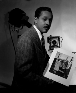 Robert Scurlock publicity portrait : black-and-white photonegative.