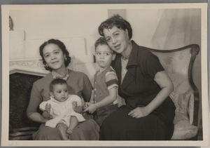 Elizabeth Moore Tibbs with Lillian Evanti and grandchildren, Thurlow Evans Tibbs, Jr., and Diane Elizabeth Tibbs