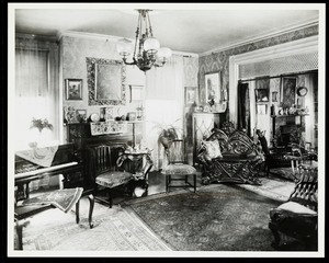 Newton photographs oversize : Allen House : 35 Webster Street / [compiled by the staff of the Newton Free Library]. - Allen House : 35 Webster Street - Parlor, Allen House