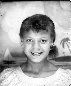 Gloria Yvonne Presley