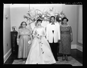 Thumbnail for Miss Gloria Smith (Wedding) Deluxe Wedding Album June 24,1956 [from enclosure] [cellulose acetate photonegative]