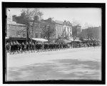 Rawlins Post of Minneapolis, Minn., which acted as escort to Gen. Ell. Torrance, Comdr.-in-chief. Dressed in light overcoats &amp; fedora hats