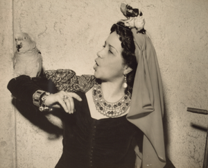 Lillian Evanti pose with parrot