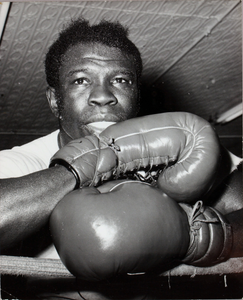 Emile Griffith in ring