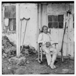 [Gettysburg, Pa. John L. Burns, the "old hero of Gettysburg," with gun and crutches]