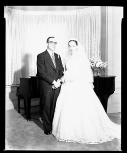 Miss Gloria Smith (Wedding) Deluxe Wedding Album June 24/1956 [from enclosure] [black-and-white cellulose acetate photonegative]