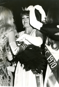 Photo of Crowning of Homecoming Queen