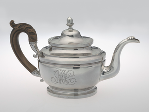 Teapot made by Peter Bentzon