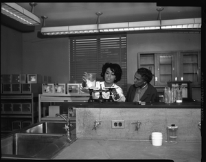 Pippin Sisters, H.U. [Howard University] Co. Eds, Feb[ruary] 1964 [cellulose acetate photonegative]