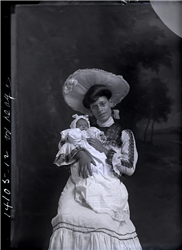 Mamie Lynch with infant