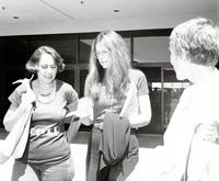 Photograph of Maya Miller, Gloria Steinem, and Elaine Mills, Las Vegas, NV, February 1, 1971