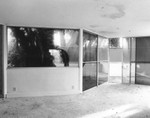 Ambassador Hotel, Honeymoon Cottage, sliding doors