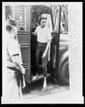 [Mrs. Gloria Richardson, chairman of the Cambridge (MD) Non-violent Action Committee, getting off a National Guard bus]