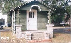 Log Cabin Information Center Log Cabin Little Green House