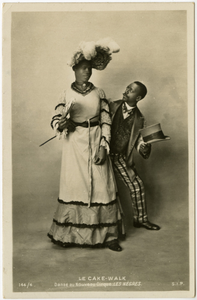 Le Cake-Walk / Danse au Nouveau Cirque. Les Negres. 144/4 [photographic postcard]