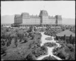 [Hotel Raymond, Pasadena, California]