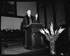 Cong[ressman Walter Henry] Judd at H[oward] U[niversity] Chapel, Jan[uary], 1950 [cellulose acetate photonegative]