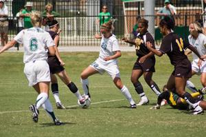 Jessie Wolfe going after the ball