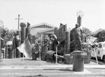 Artist Lew Harris's sculpture, Los Angeles, 1984