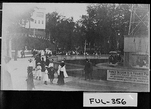 Postcard of citizens enjoying Ponce de Leon Park, Atlanta, Fulton County, Georgia