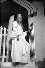 Scene from the morality play "Heaven Bound," staged by the Big Bethel African Methodist Choir, at the Atlanta Theatre (23 Exchange Place), Atlanta, Georgia, August 1937