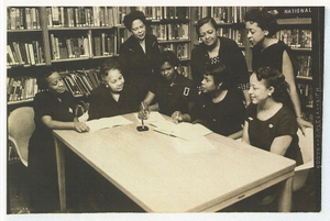 Photograph of Mildred L. Terry and a group of women at the Fourth Avenue Library, Columbus, Georgia