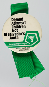 Pinback button against US intervention in El Salvador