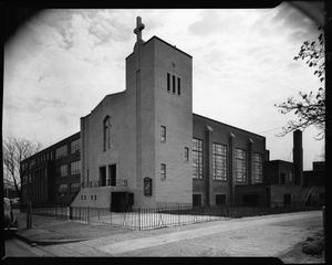 Southern Baptist Church and Rev[erend] Appling in pulpit, Mar[ch] 1954 [Exterior of Church : cellulose acetate photonegative]