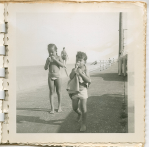 Thumbnail for Digital image of Taylor family children seaside on Martha's Vineyard