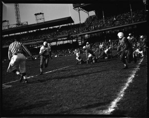 Howard-Lincoln [football] game [at Griffith Stadium], Nov[ember] 1948 [cellulose acetate photonegative]