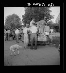 Negro cotton hoers are taken from the Delta cotton towns to the cotton fields. Most of them are displaced sharecroppers swept off the plantations by tractor farming, depression, crop reduction program, etc. Greenville, Mississippi