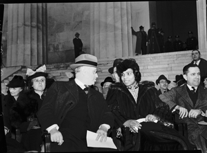 Marian Anderson at Lincoln Memorial: series, #139 : cellulose acetate photonegative