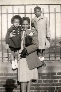 Lee and Renee Harris at the EdgeCombe Avenue Park in Manhattan, New York