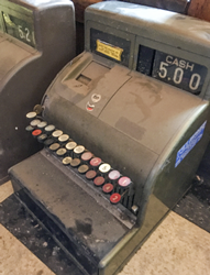 El Chapultepec cash register