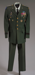 US Army green service uniform worn by Colin L. Powell