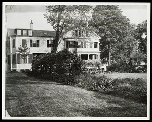 Newton photographs oversize : Allen House : 35 Webster Street / [compiled by the staff of the Newton Free Library]. - Allen House : 35 Webster Street - Exterior and Grounds of Allen House