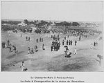 Le Champ-de-Mars a Port-au-Prince ; La foule a l'inauguration de la statue de Dessalines