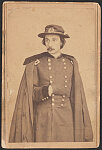 [Major General Gouverneur Kemble Warren, 1st Regular Army Engineers Battalion, 5th New York Infantry Regiment and U.S. Volunteers Infantry Regiment in uniform with overcoat]