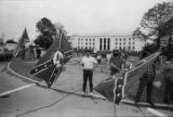 White demonstrators in front of the Public Safety Building on Bainbridge Street in Montgomery, Alabama, protesting an attempt to remove the Confederate flag from the Capitol dome.