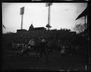 Howard-Lincoln [football] game [at Griffith Stadium], Nov[ember] 1948 [cellulose acetate photonegative]