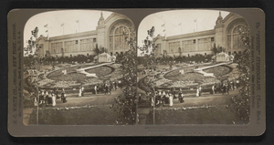 The Great Floral Clock (accurate timekeeper, 100 feet in diameter) in front of the Agricultural Building, Louisiana Purchase Exposition, St. Louis, U.S.A.